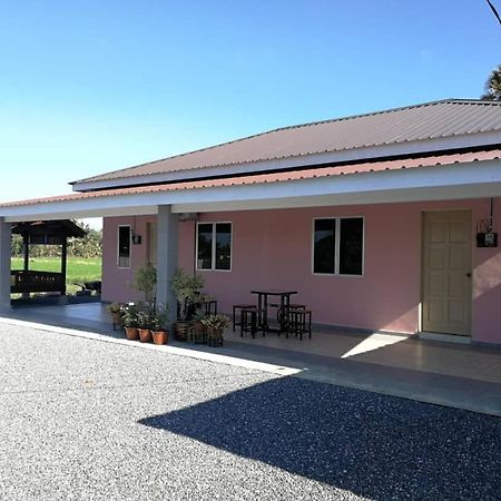 Chalet Desa Halban Kangar Exterior photo