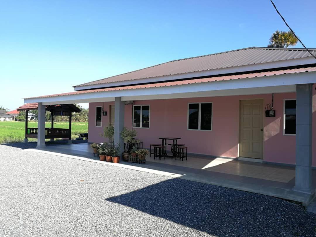 Chalet Desa Halban Kangar Exterior photo